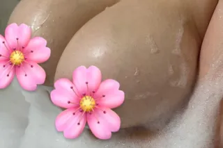 The New sexy Latina in the Cit... - Image 2