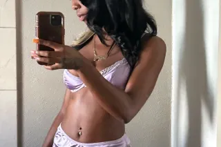 YOUR FAVORITE FUN SIZED HOTTIE🔥😏🥰 one hit nd your sure to be hooked! 😉 (outcall only) - Image 3