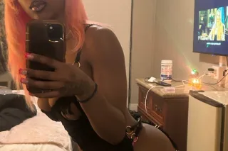 YOUR FAVORITE FUN SIZED HOTTIE🔥😏🥰 one hit nd your sure to be hooked! 😉 (outcall only) - Image 8